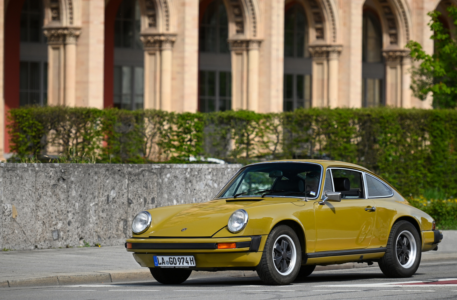 Porsche 911 Carrera