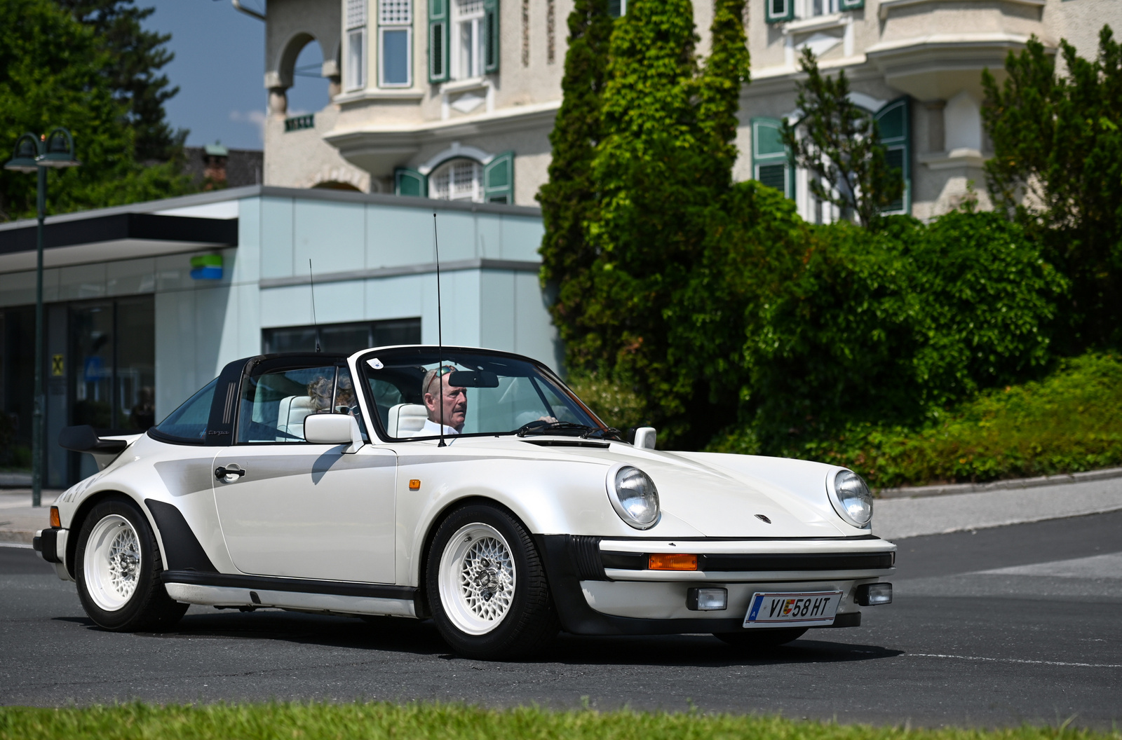 Porsche 911 Turbo Targa