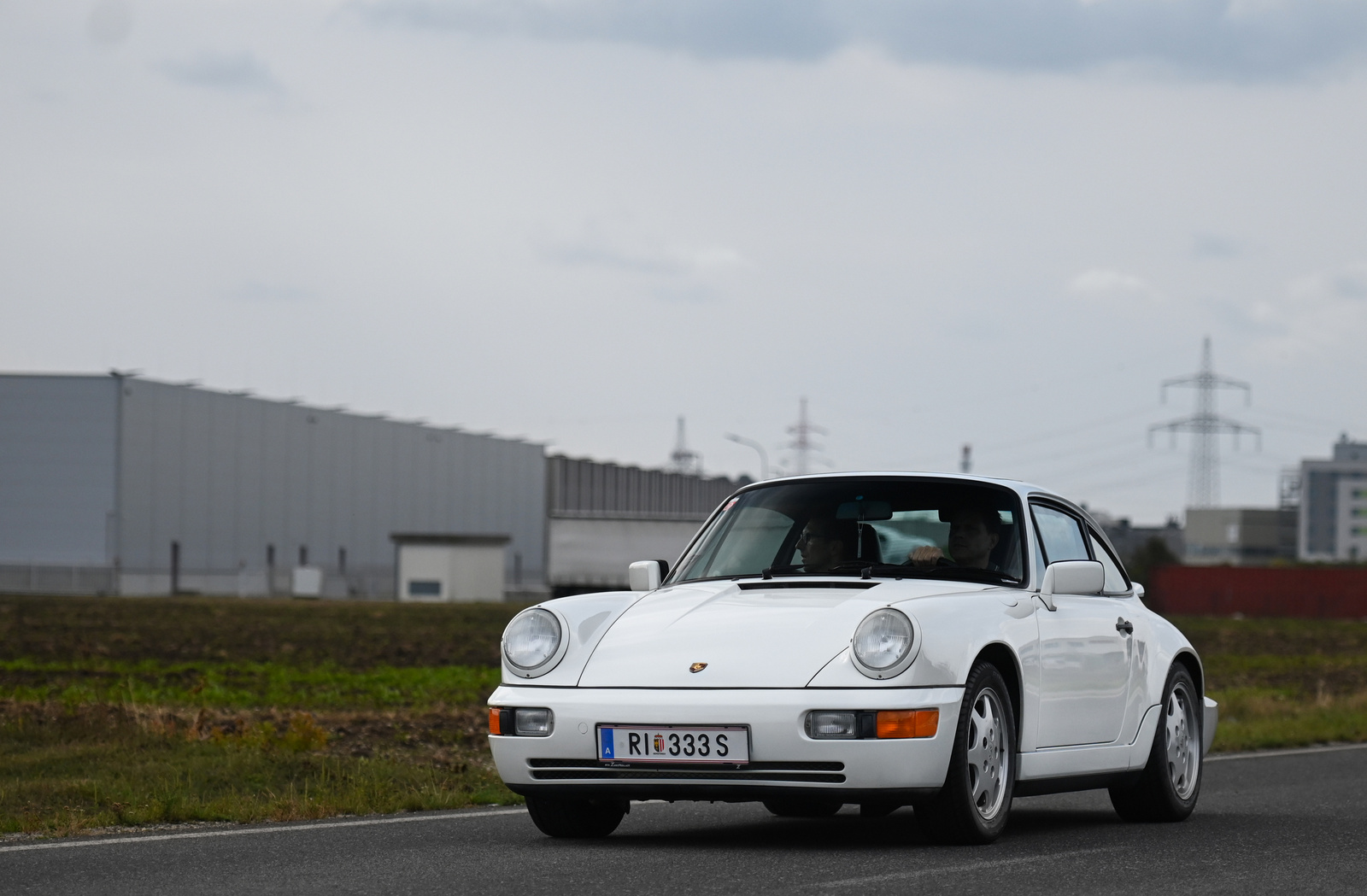 Porsche 911 Carrera 4