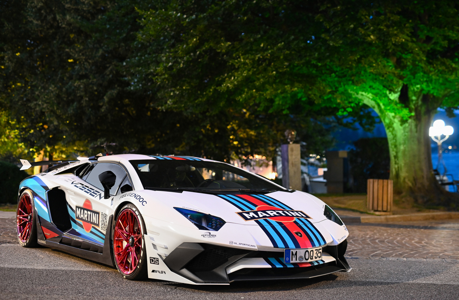 Lamborghini Aventador SV Roadster