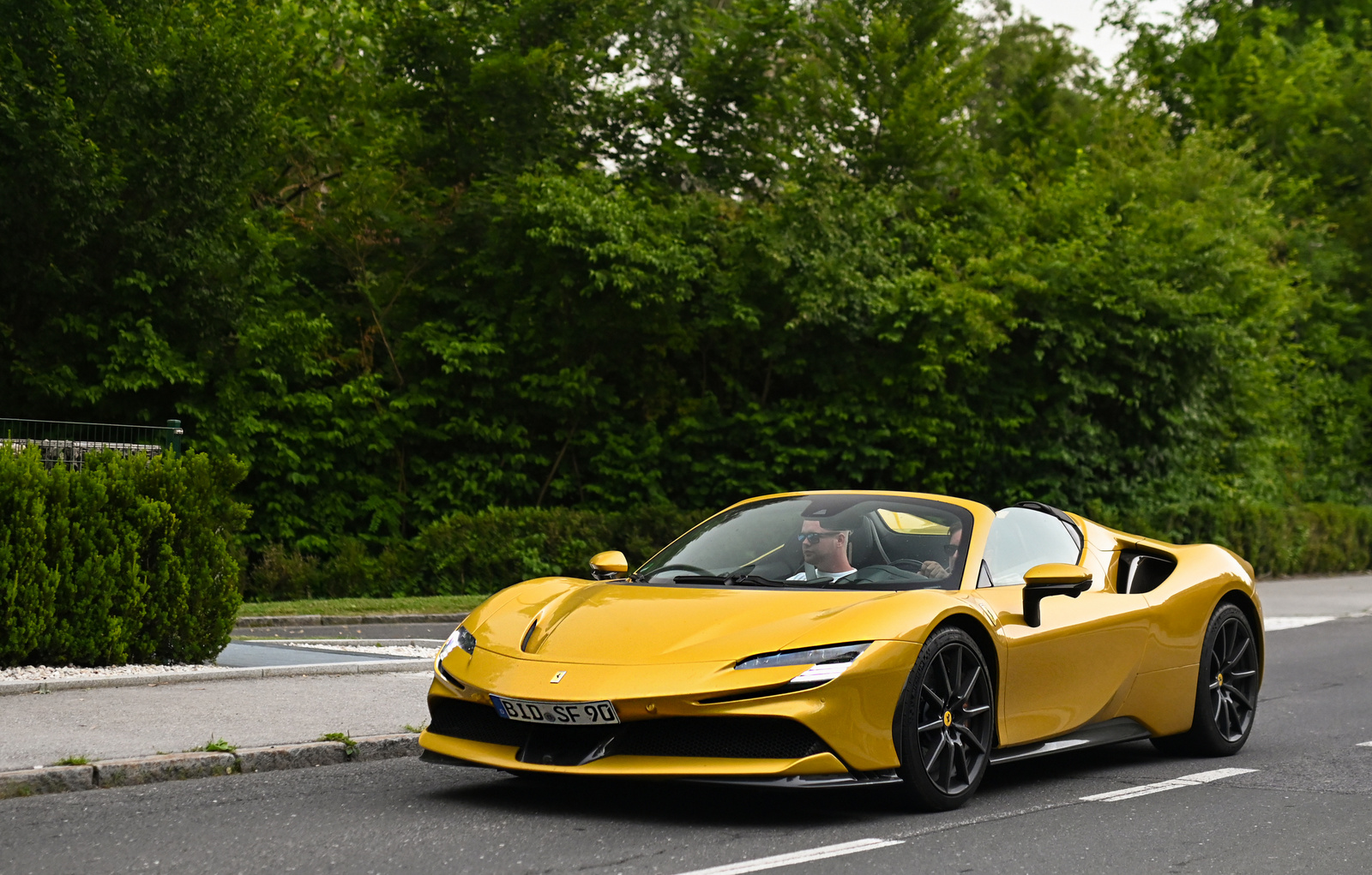 Ferrari SF90 Spider