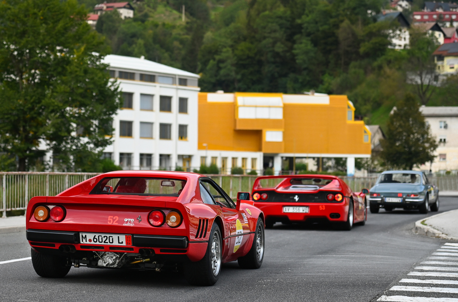 Ferrari 288 GTO - Ferrari F50 - Ferrari 330 GTB