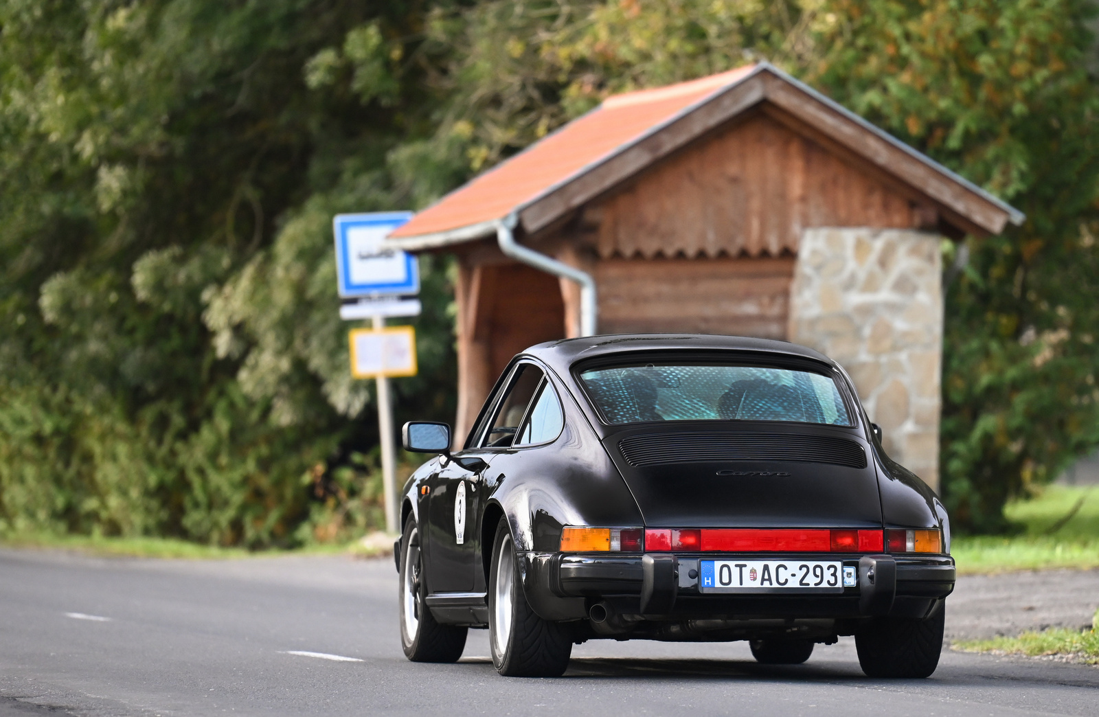 Porsche 911 Carrera