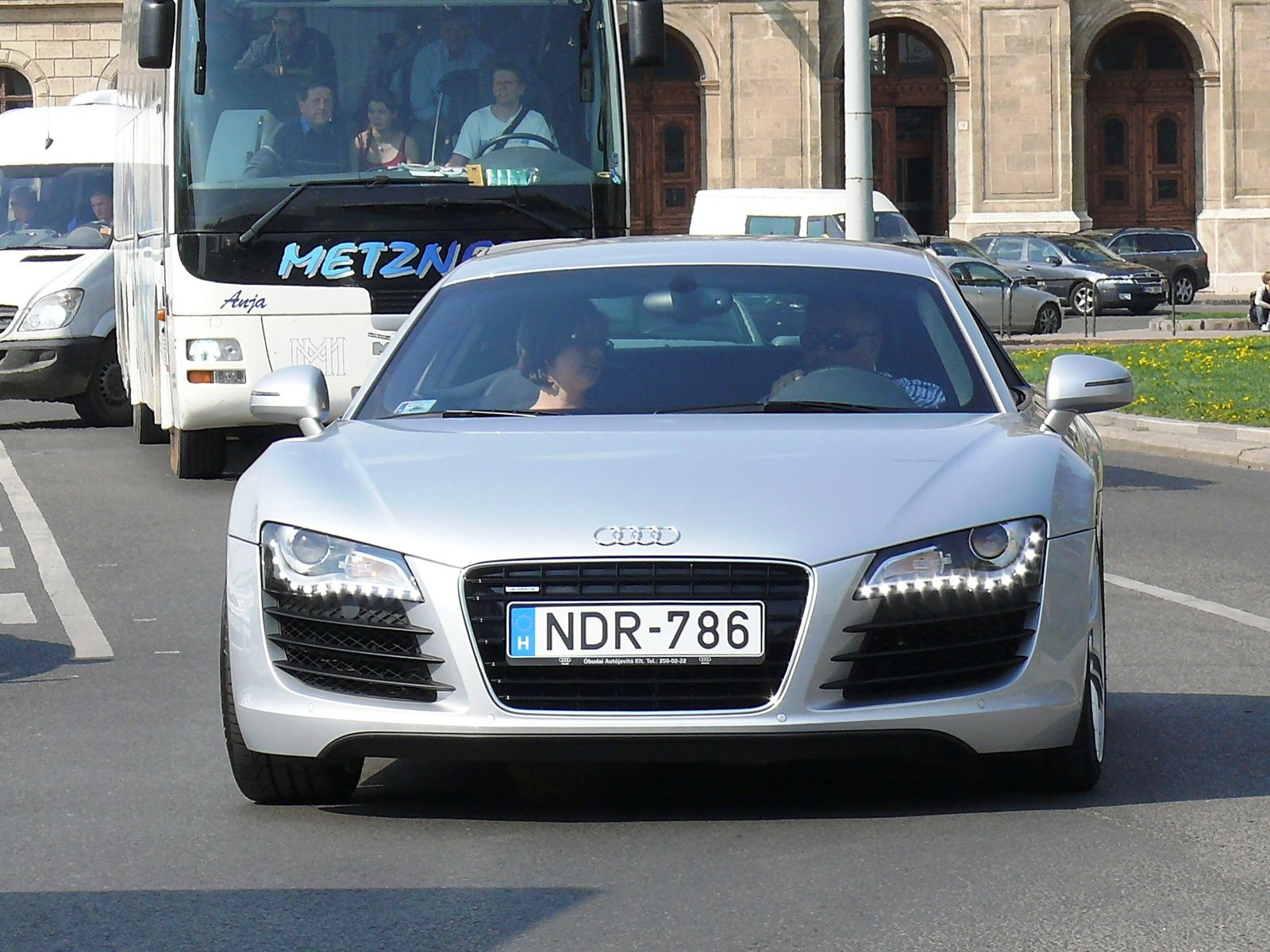 Audi R8