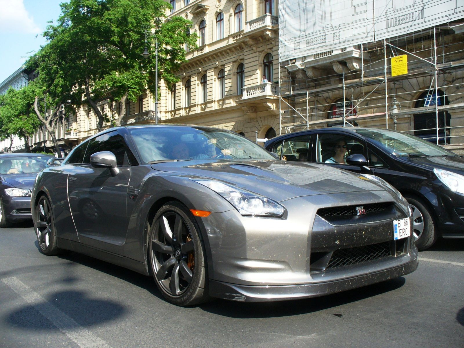 Nissan GT-R