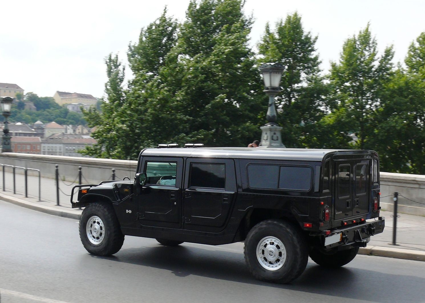 Hummer H1