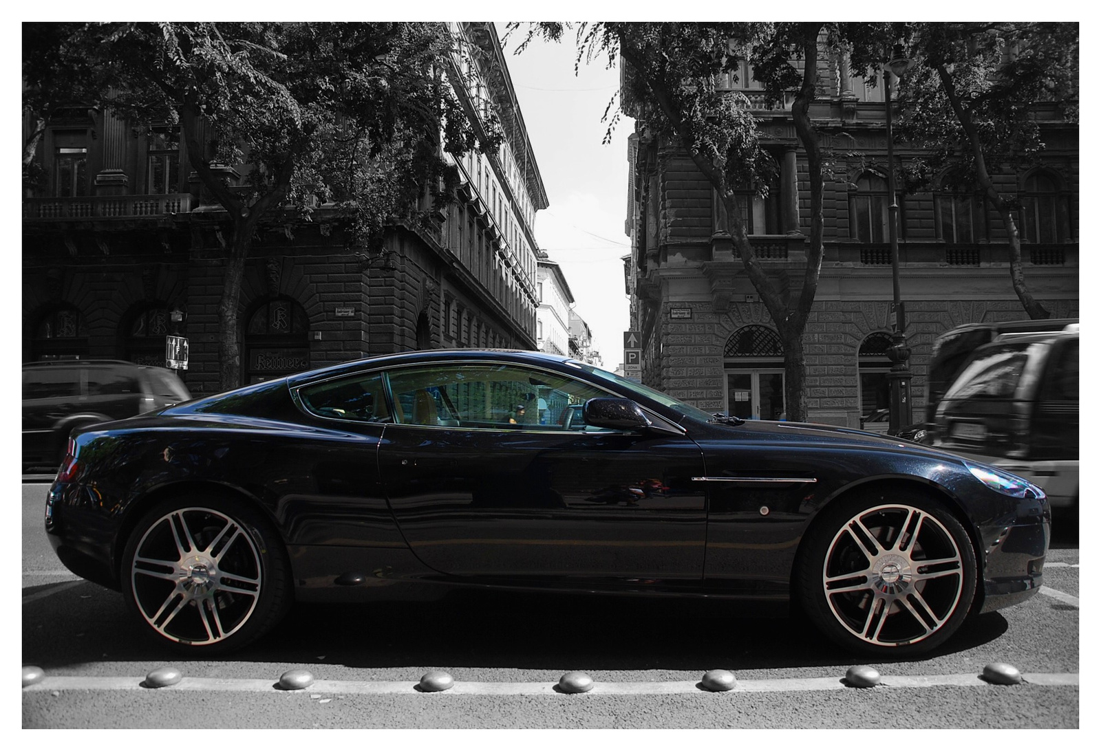 Aston Martin DB9