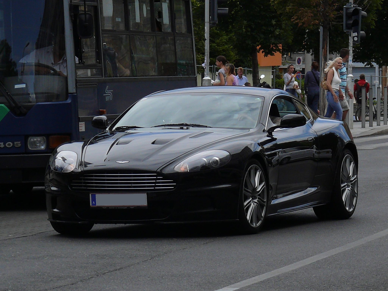 Aston Martin DBS