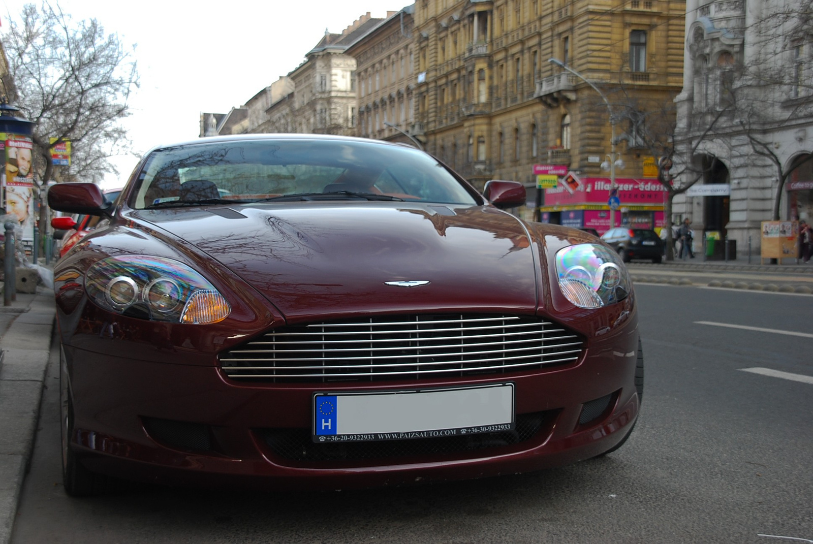 Aston Martin DB9