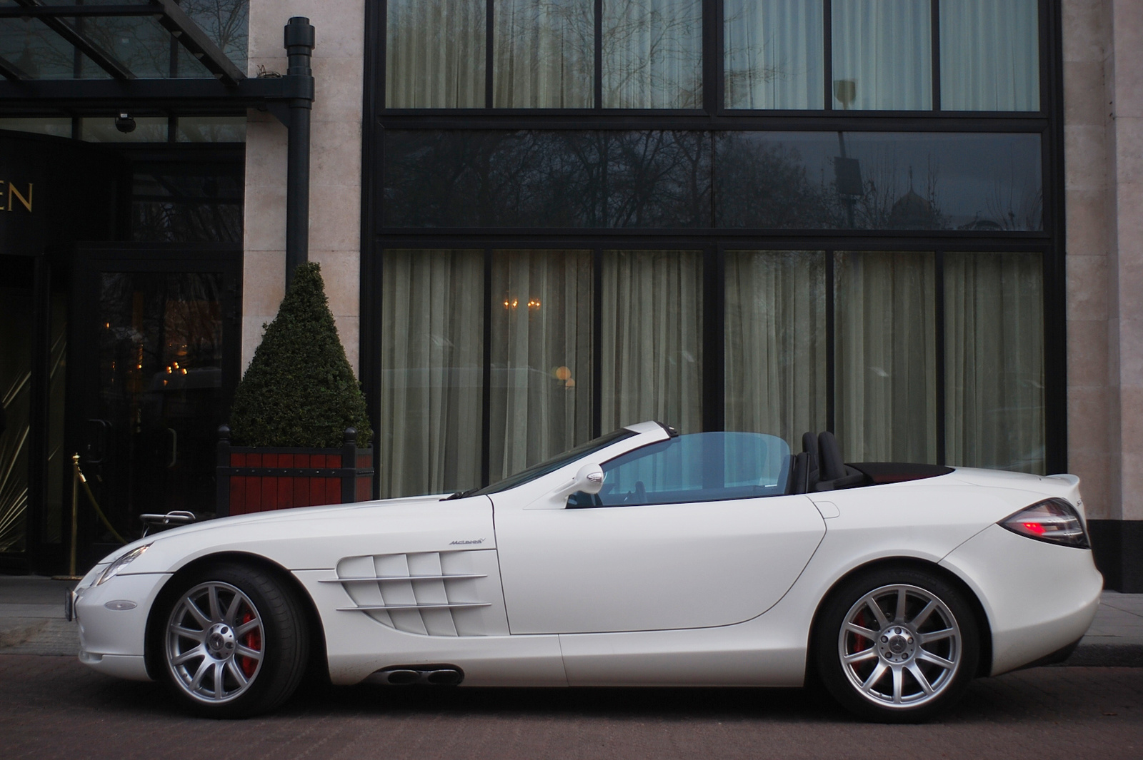 Mercedes SLR Roadster