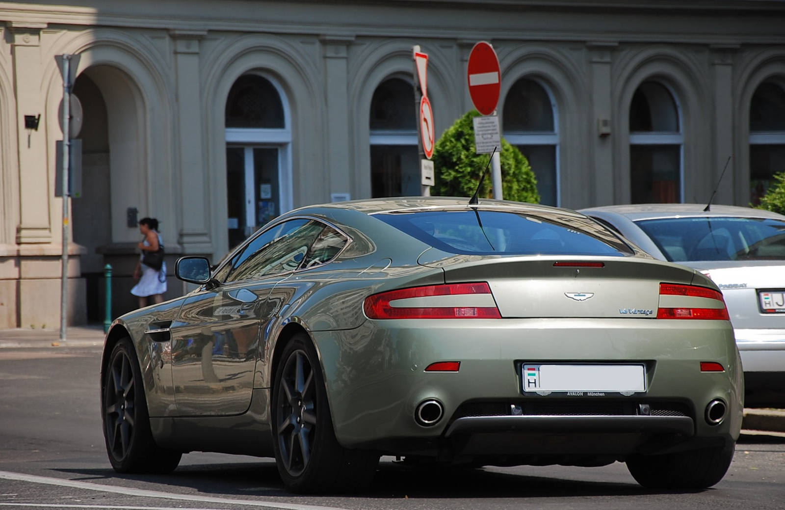 Aston Martin V8 Vantage