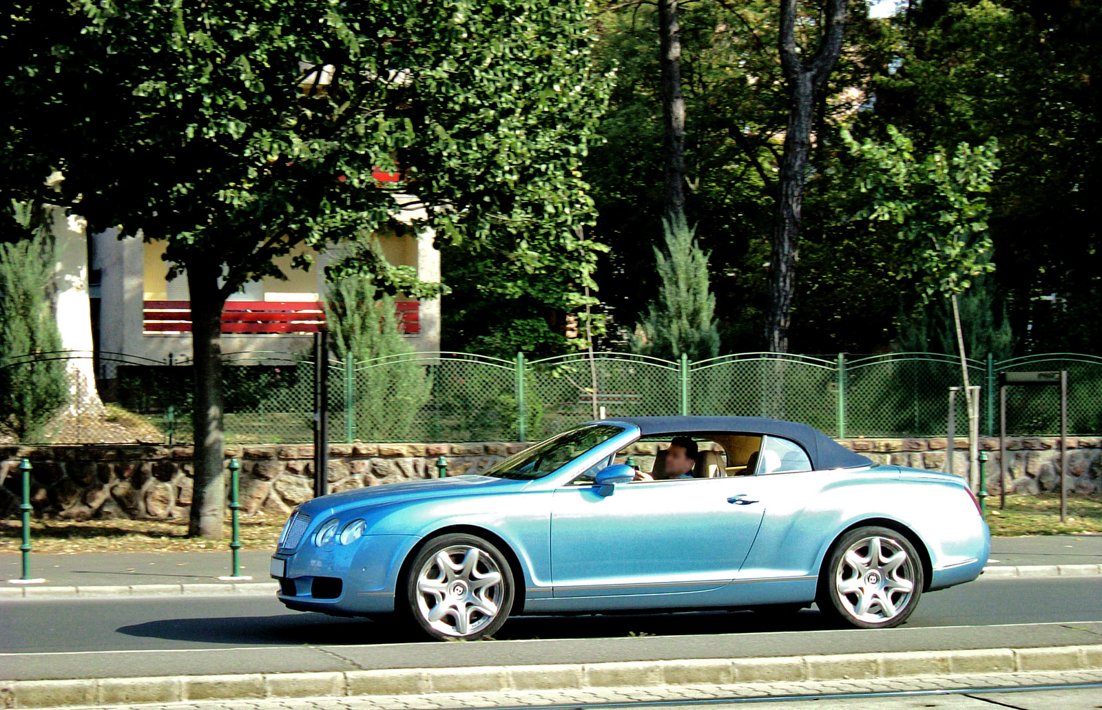 Bentley Continental GTC