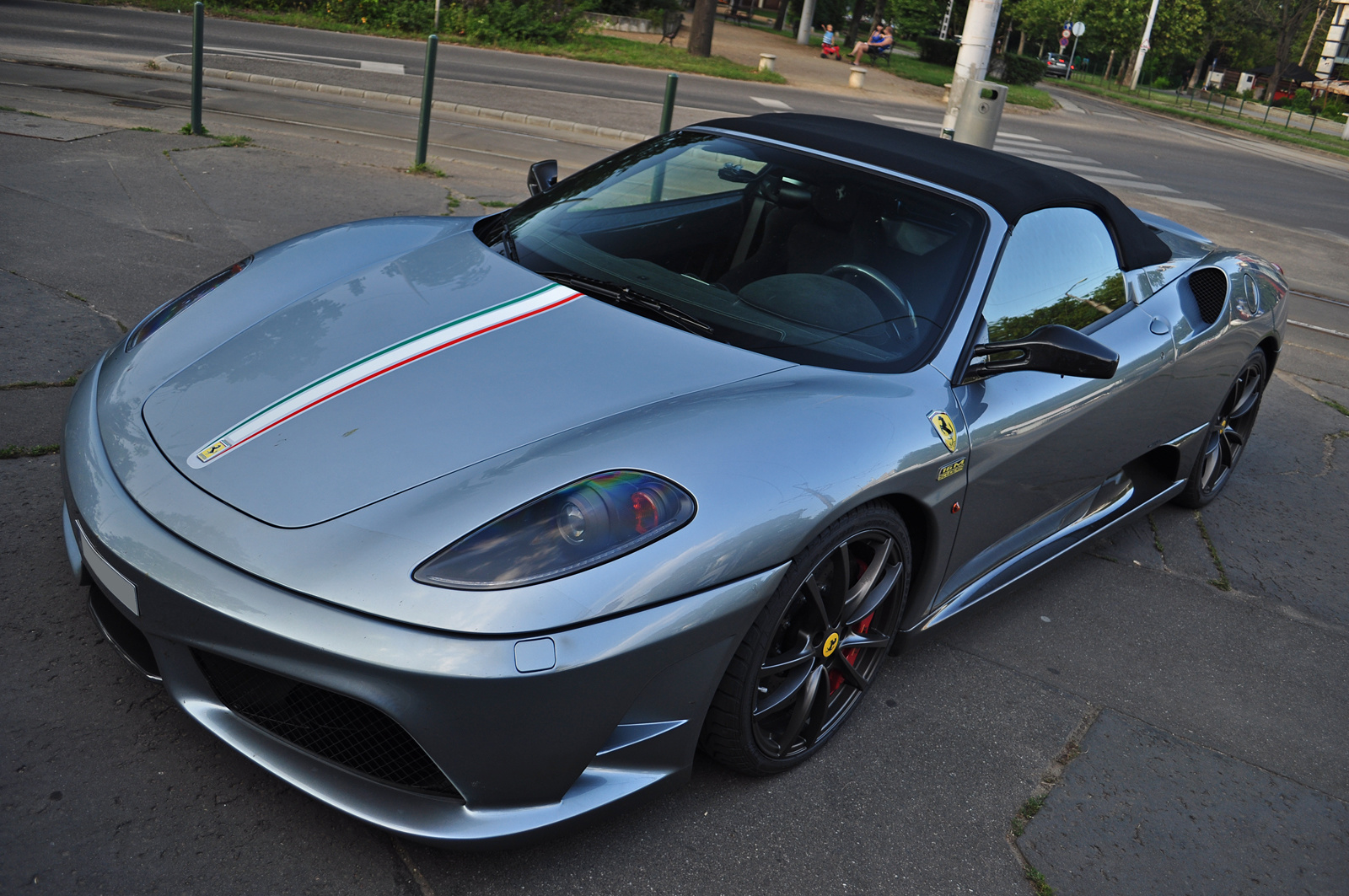 Ferrari Scuderia Spider 16M