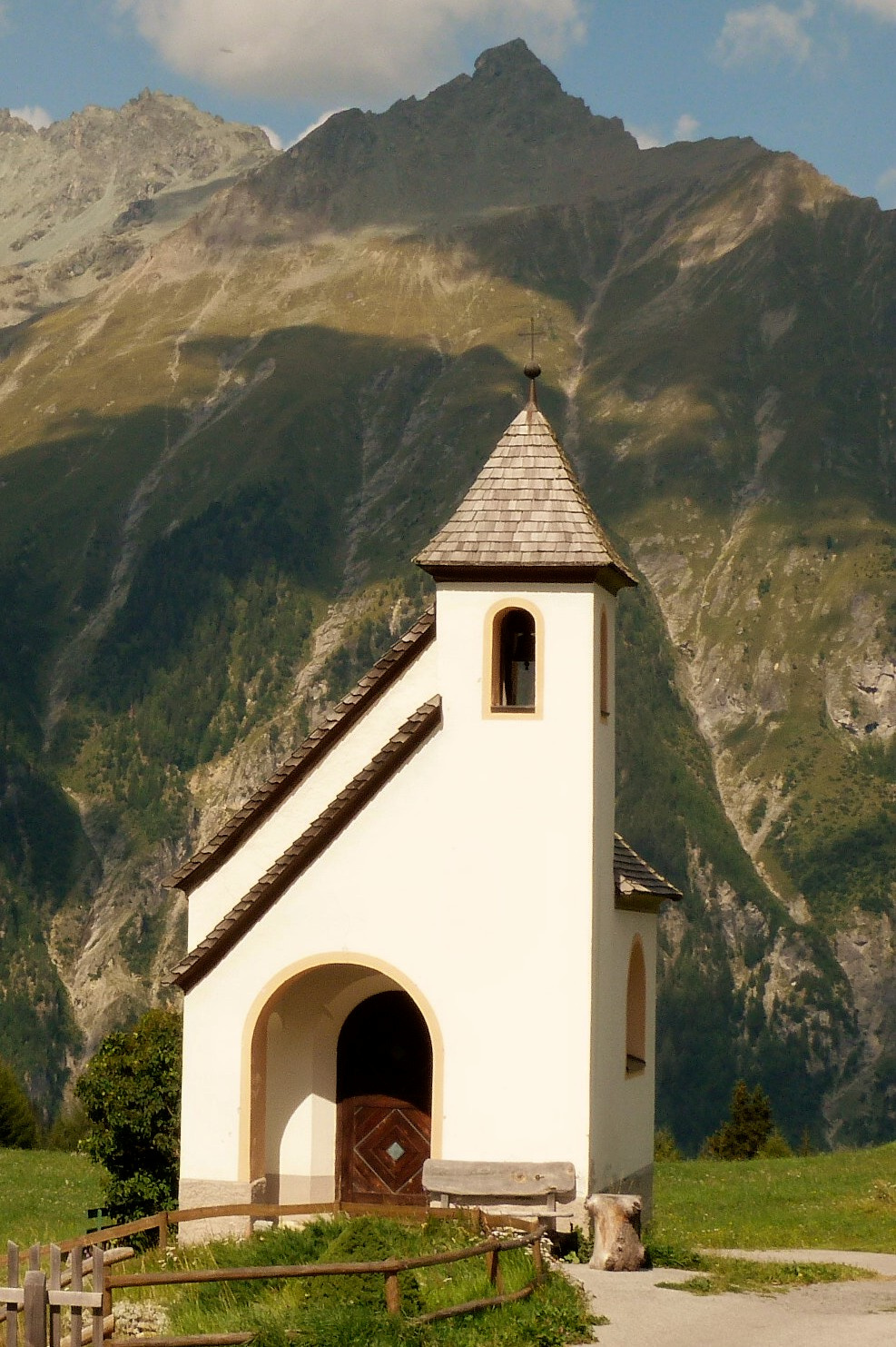 hegyi kápolna