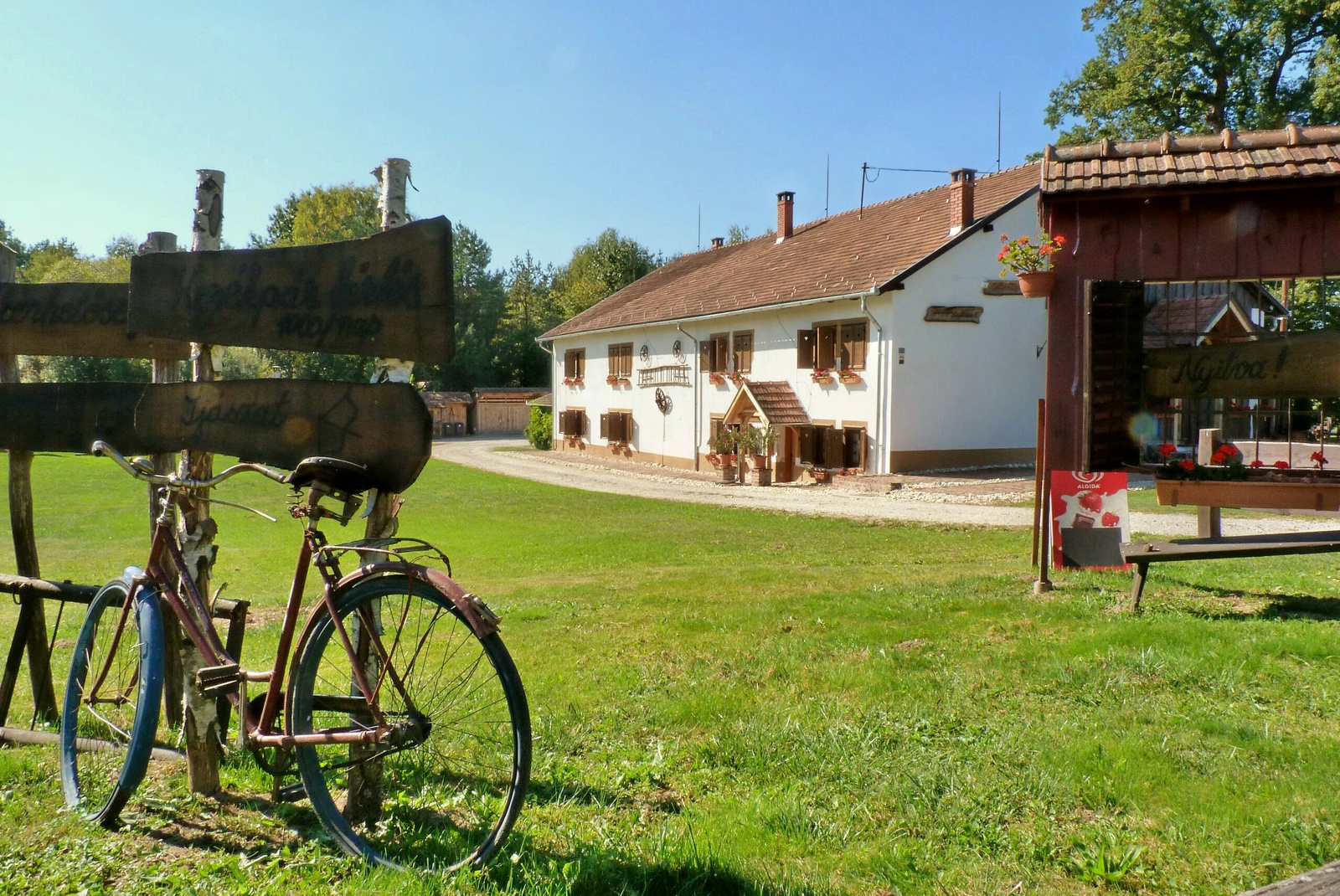 rent a bike in Templomszer