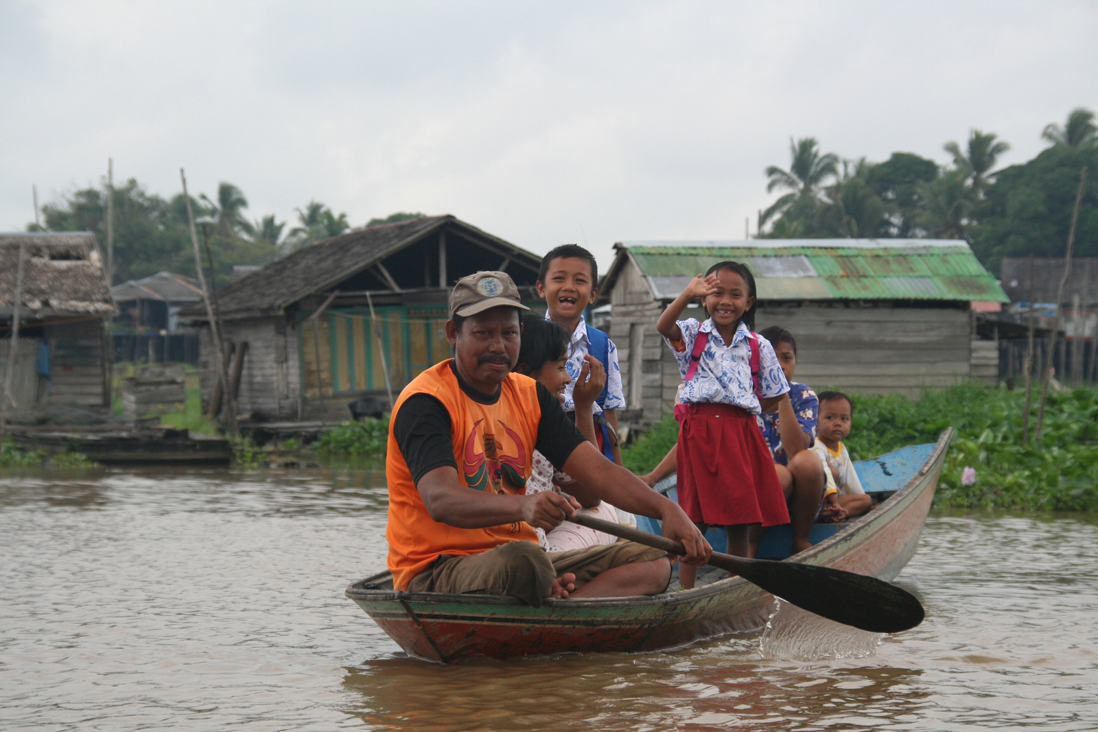 Indonézia Borneo Kalimantan Samarinda wwwpoapohu 1732