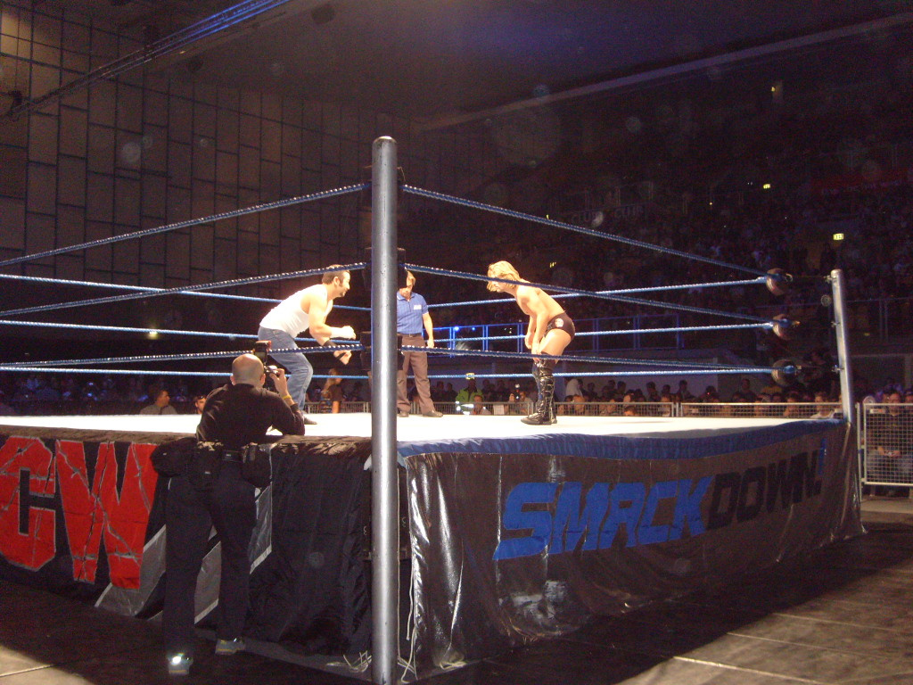 Smackdown ECW tour 32