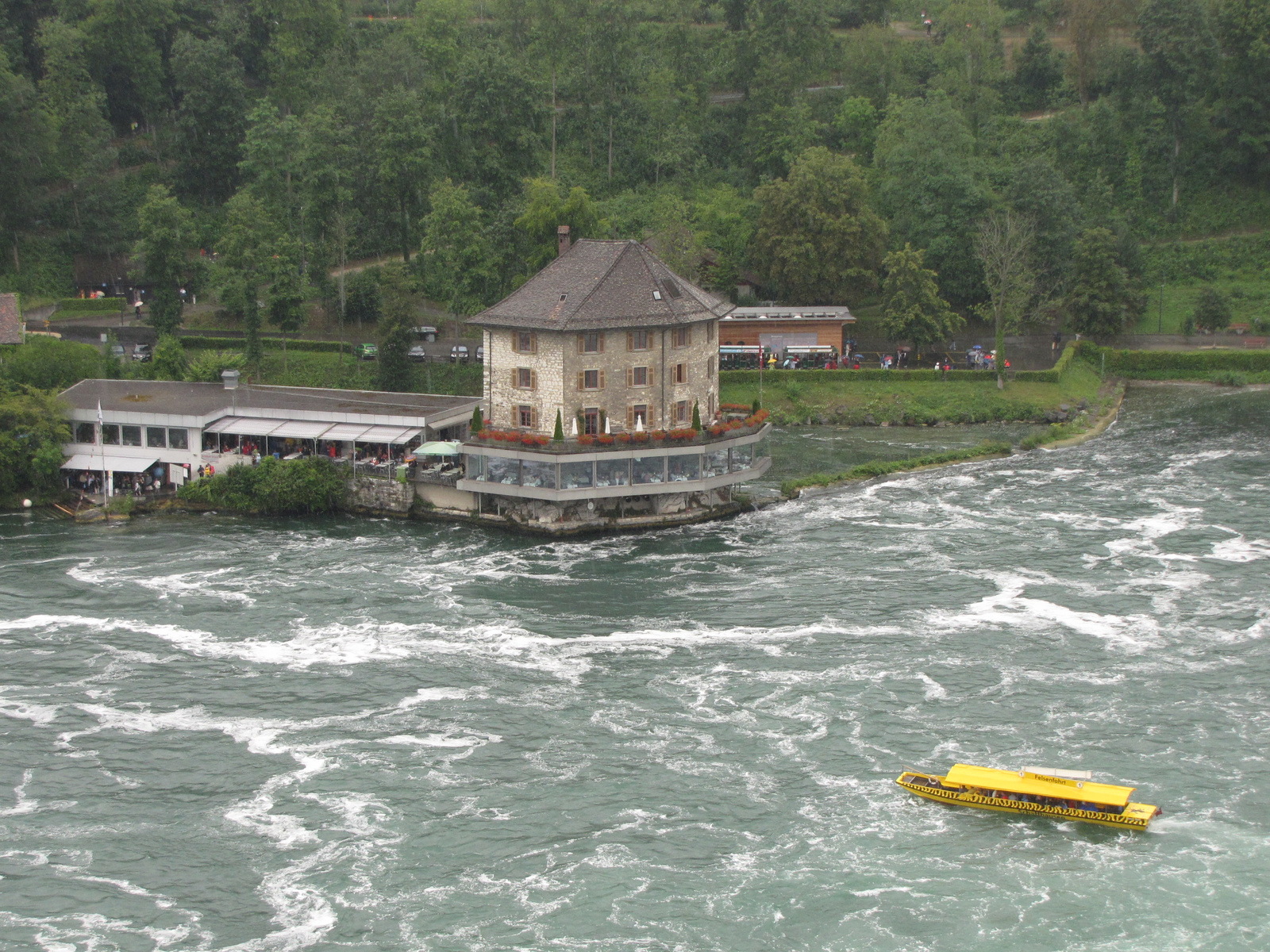 Svájc, Neuhausen am Rheinfall, a Rajna vízesés, SzG3