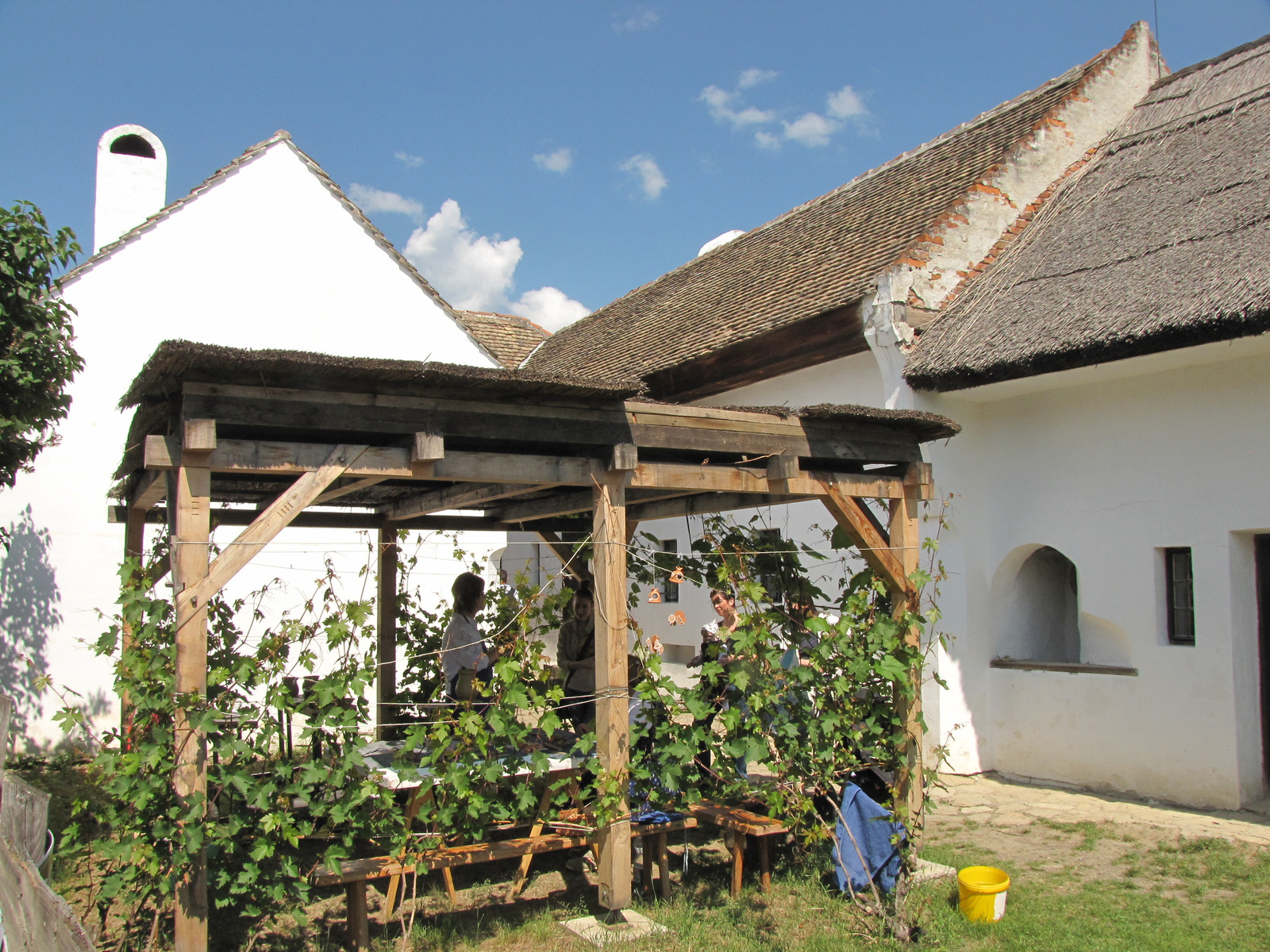 Szentendre - Skanzen, Pünkösdi sokadalom, SzG3