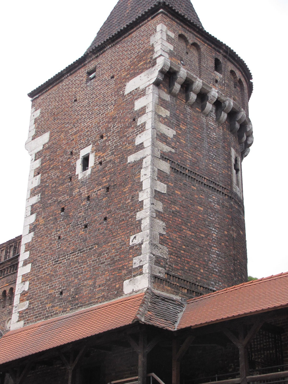 Krakkó, torony a Flórián kapu mellett, SzG3