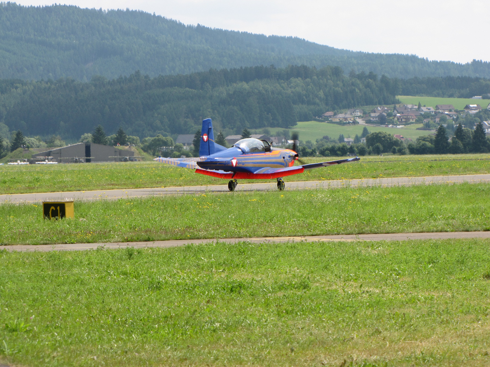 Zeltweg, Airpower 2013, Aircraft 3H-FC, Pilatus PC-7 T