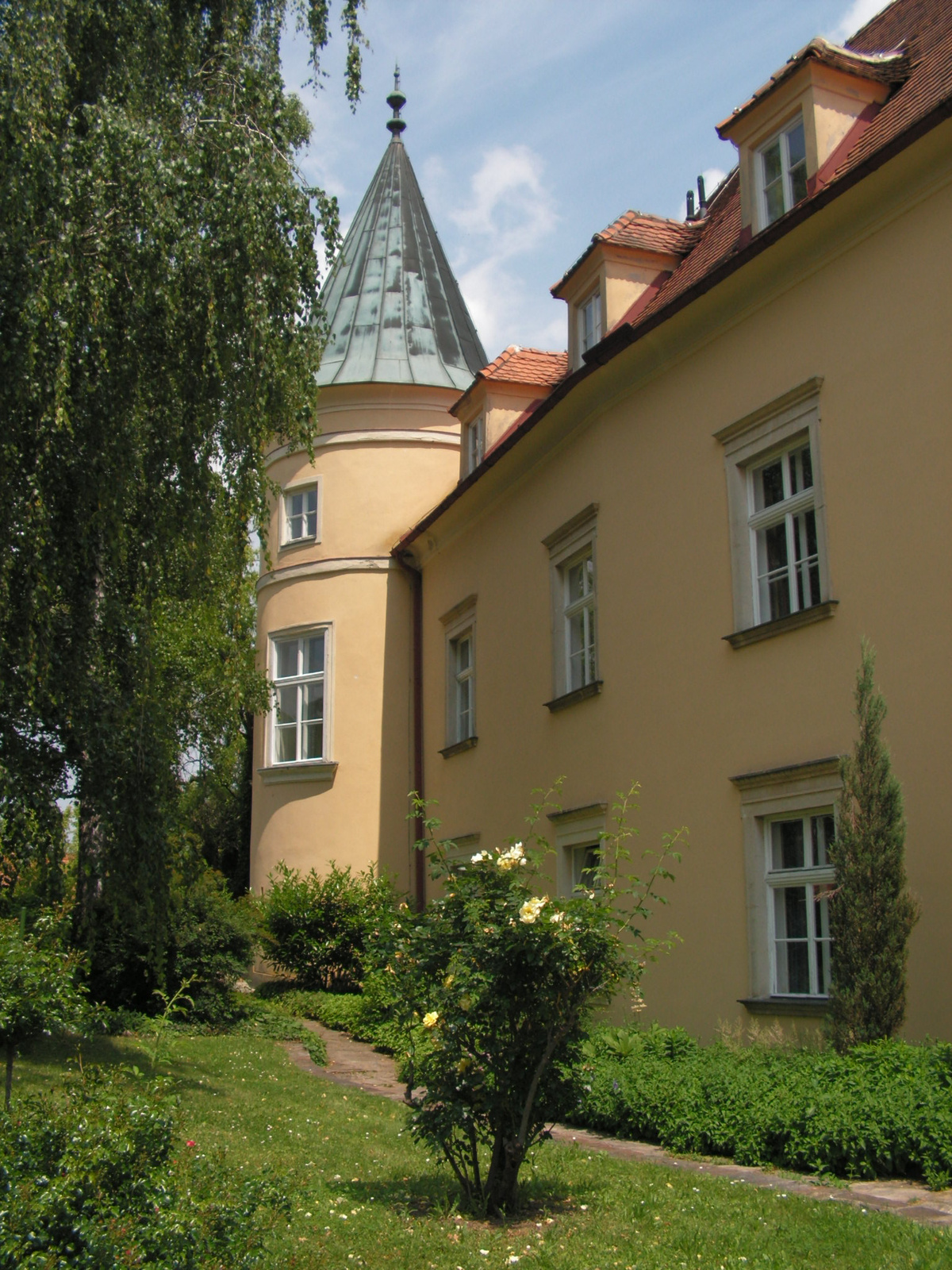 Ausztria, Grác, Schloß St. Martin, SzG3