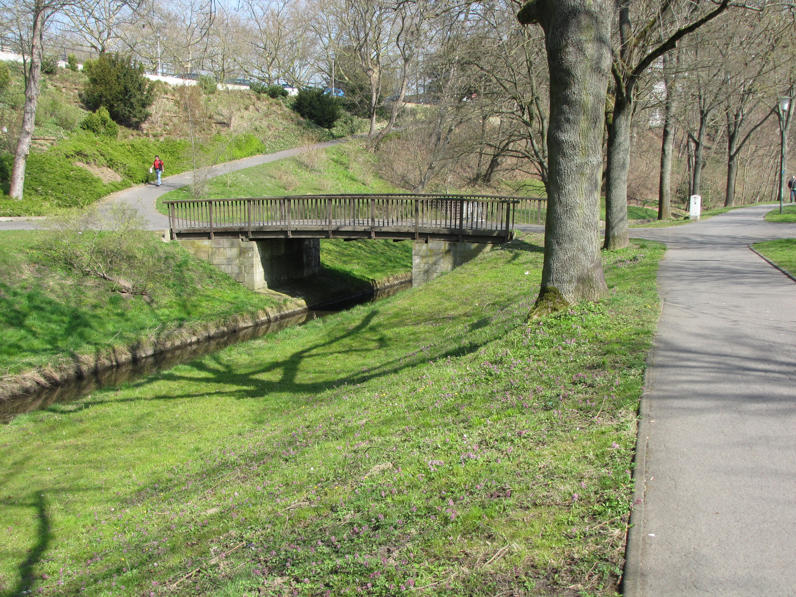 Kassel, park a Kis-Fulda mentén, SzG3