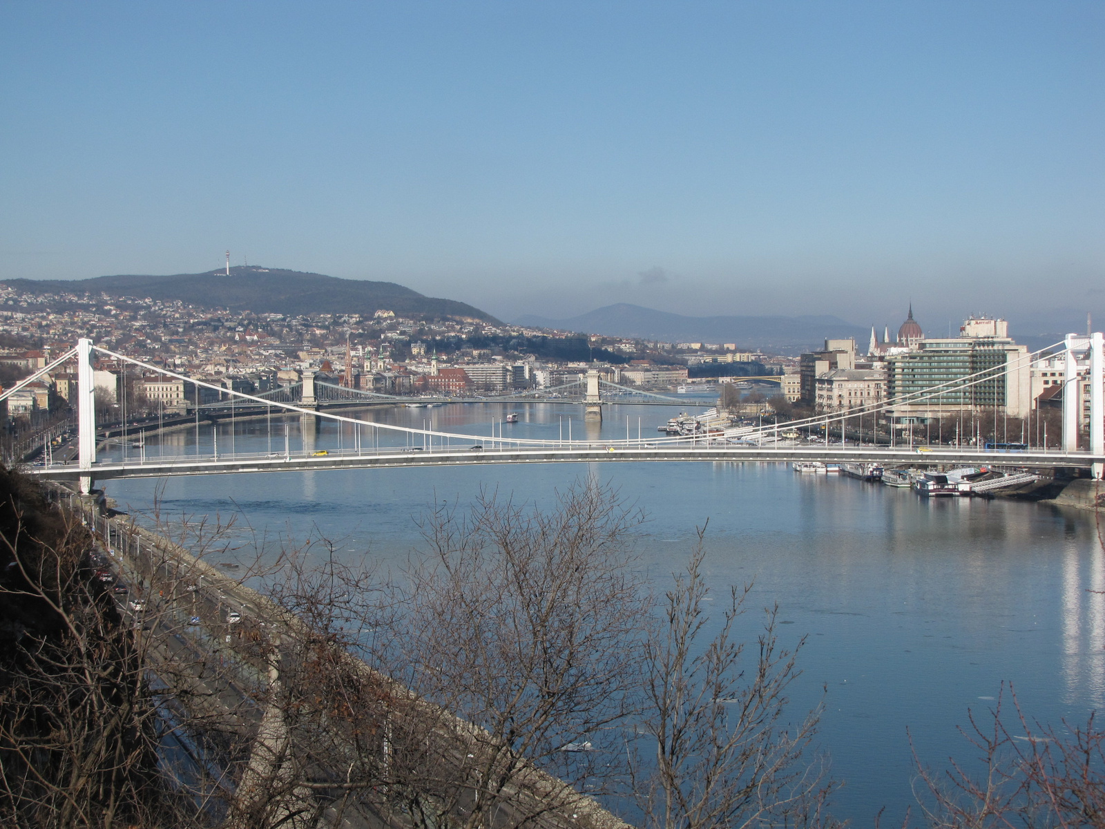 Budapest, kilátás a Gellérthegyről, SzG3