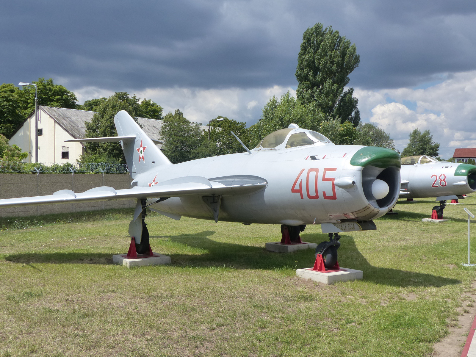 Szolnok, Rep Tár, MIG-17PF (Fresco), SzG3