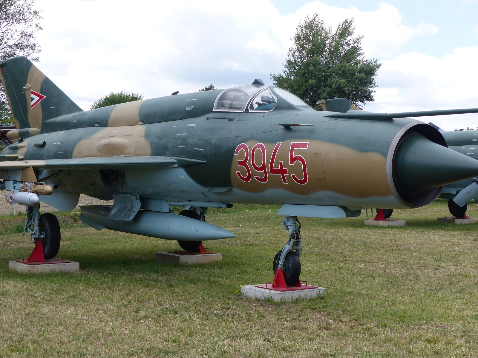 Szolnok, Rep Tár, MIG-21BISZ 75 A (Fishbed-I.), SzG3