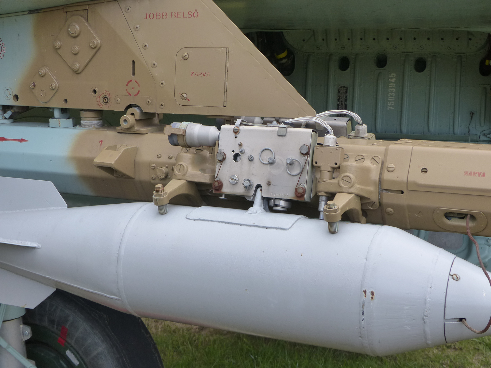 Szolnok, Rep Tár, MIG-21BISZ 75 A (Fishbed-I.), SzG3