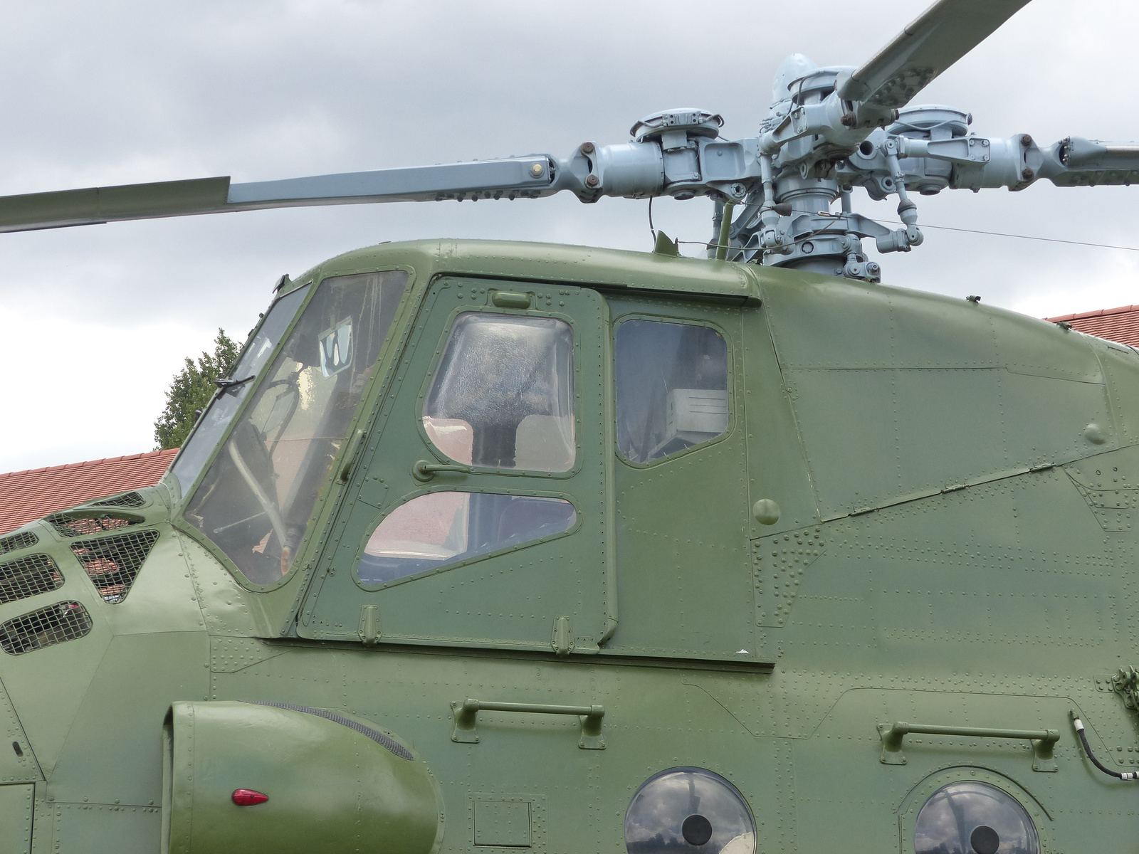 Szolnok, Rep Tár, MIL MI-4A (Hound), SzG3