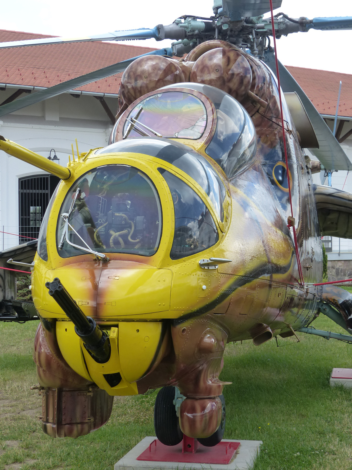 Szolnok, Rep Tár, MIL MI-24D (Csőrike I.), SzG3