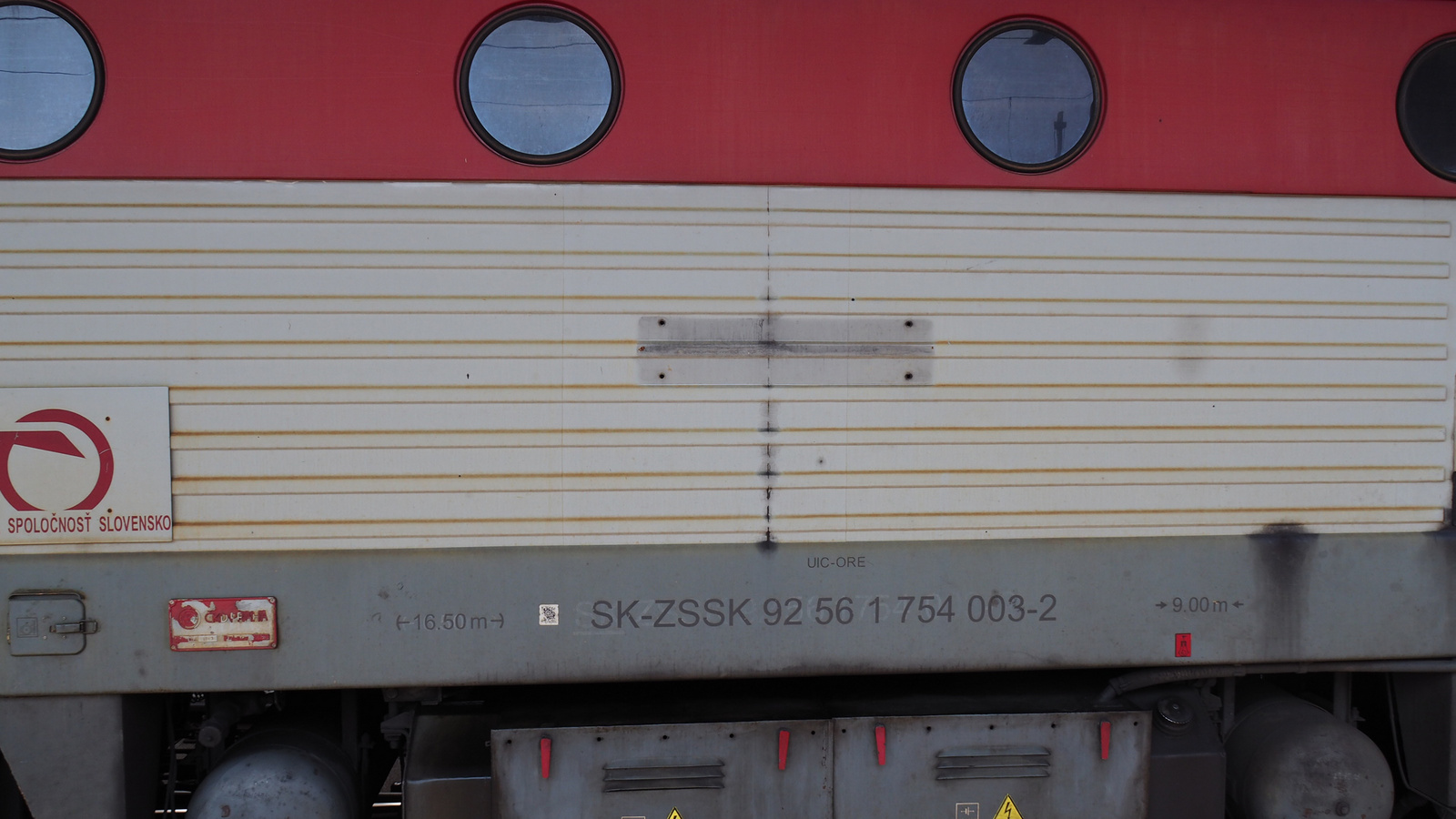 SK-ZSSK 92 56 1 754 003-2, SzG3