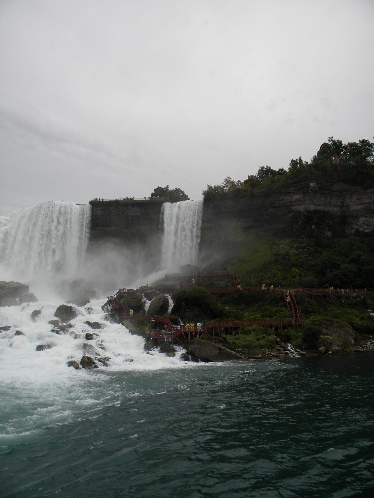 Niagara-31-Maid of the mist