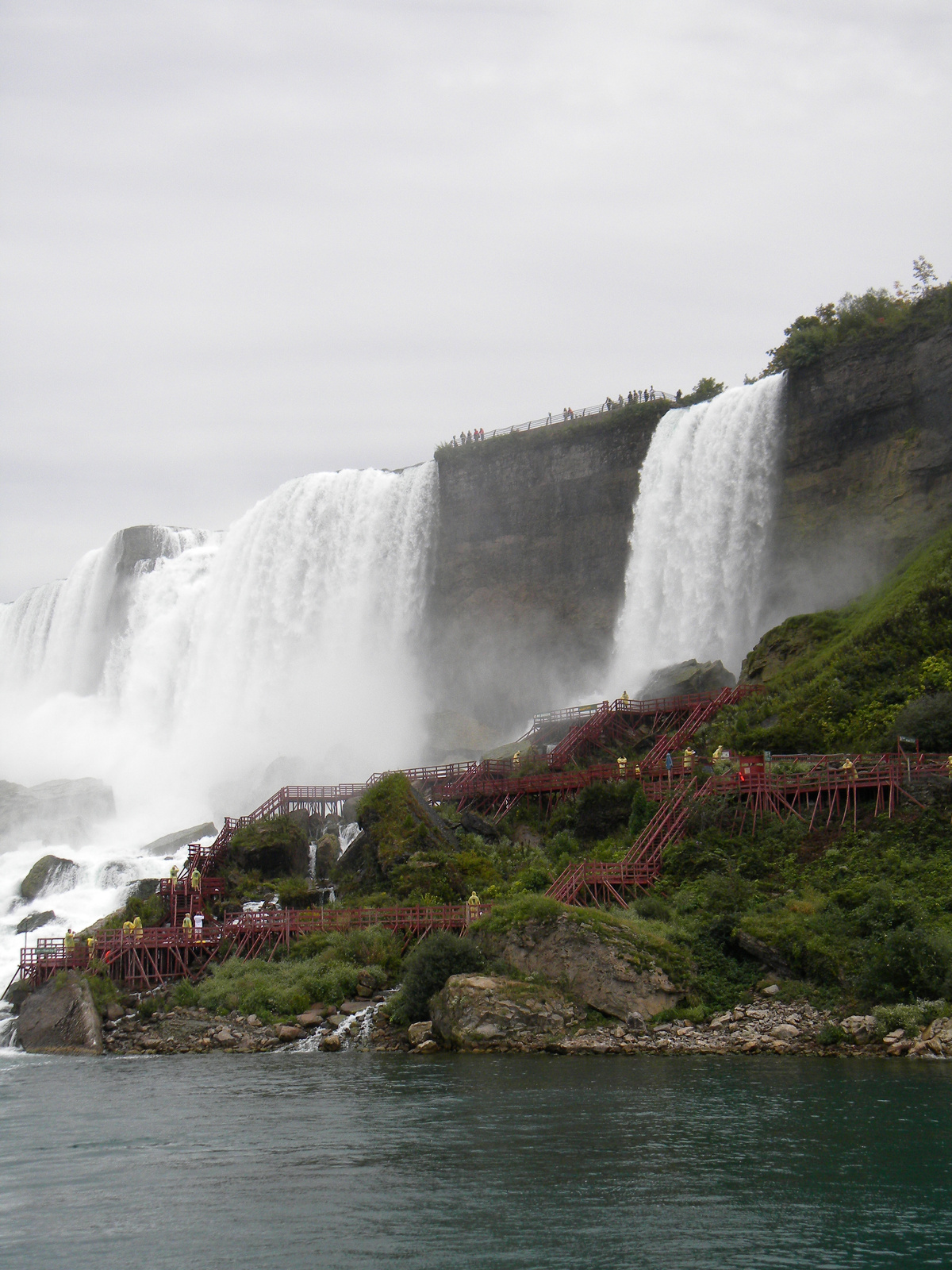 Niagara-34-Maid of the mist