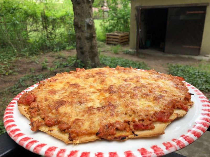 Bolognai húsos pizza