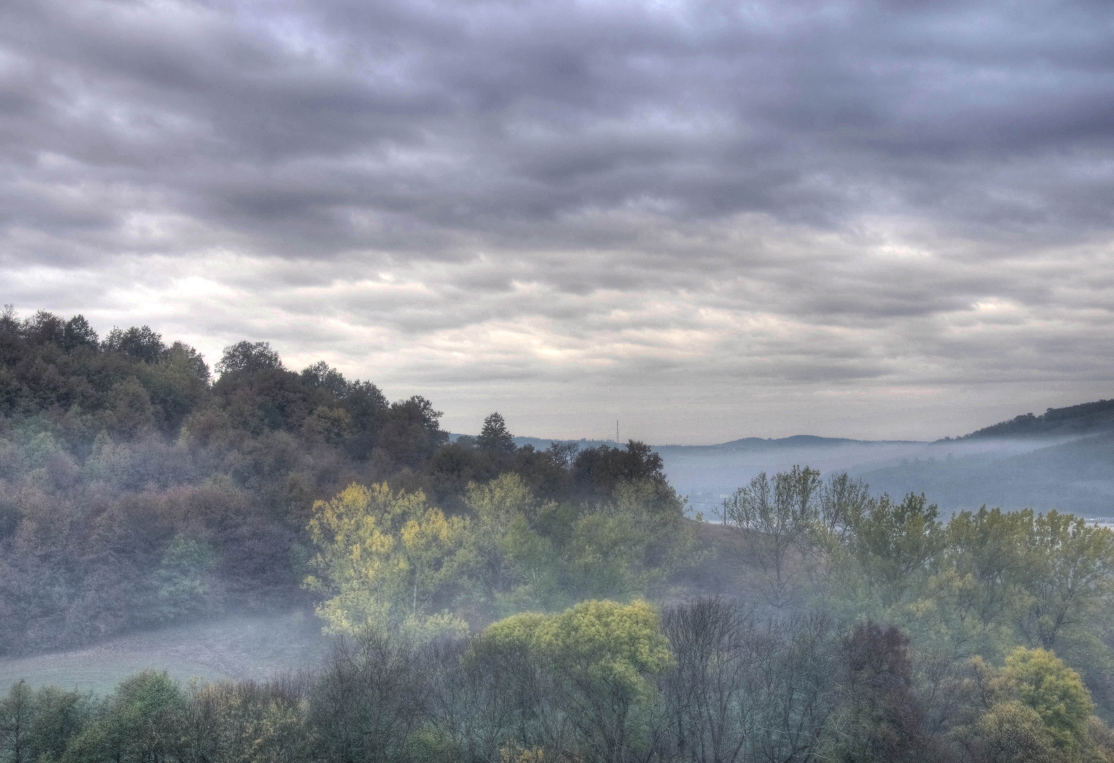 Ködös november -HDR