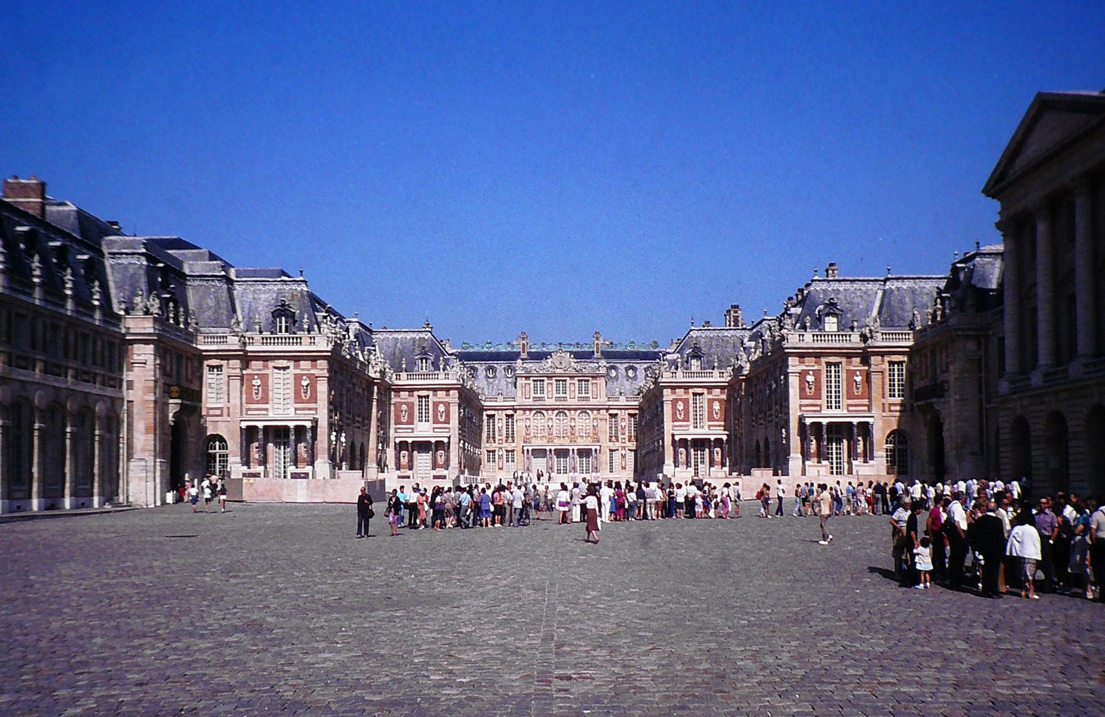 Versailles, 1983