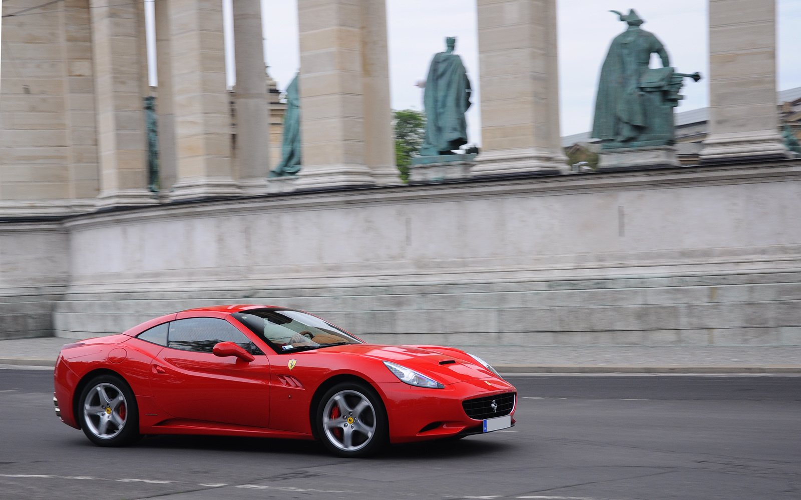 Ferrari California