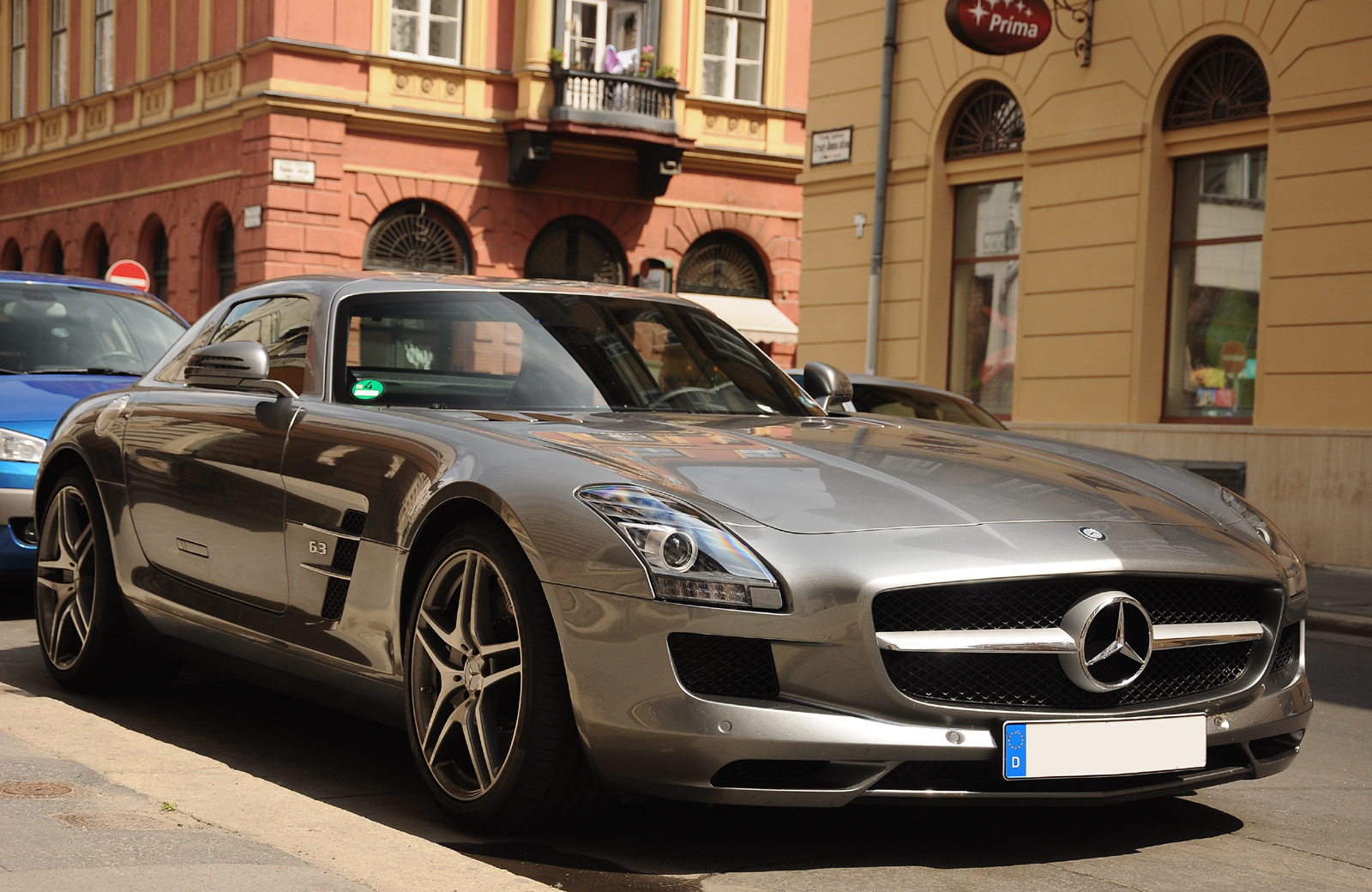 Mercedes-Benz SLS AMG