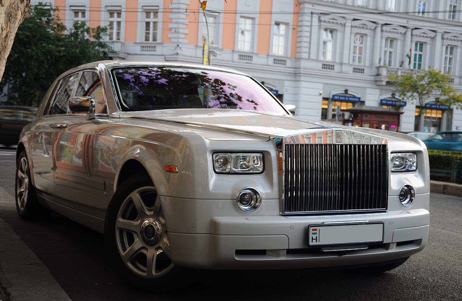 Rolls-Royce Phantom