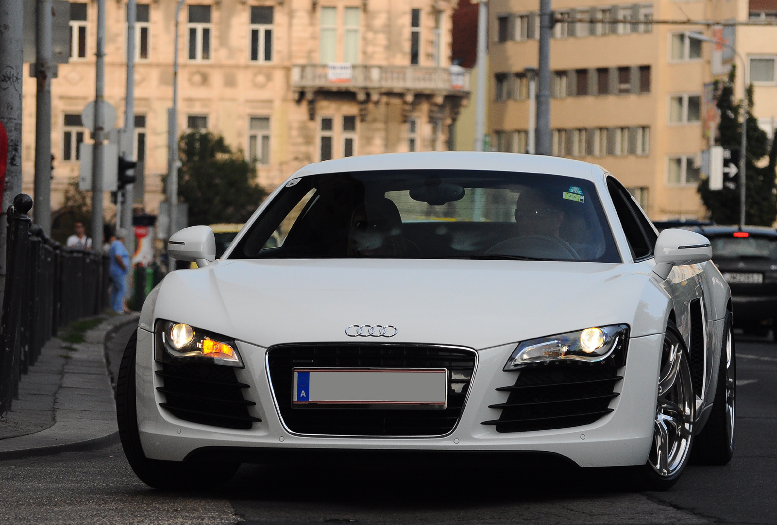 Audi R8