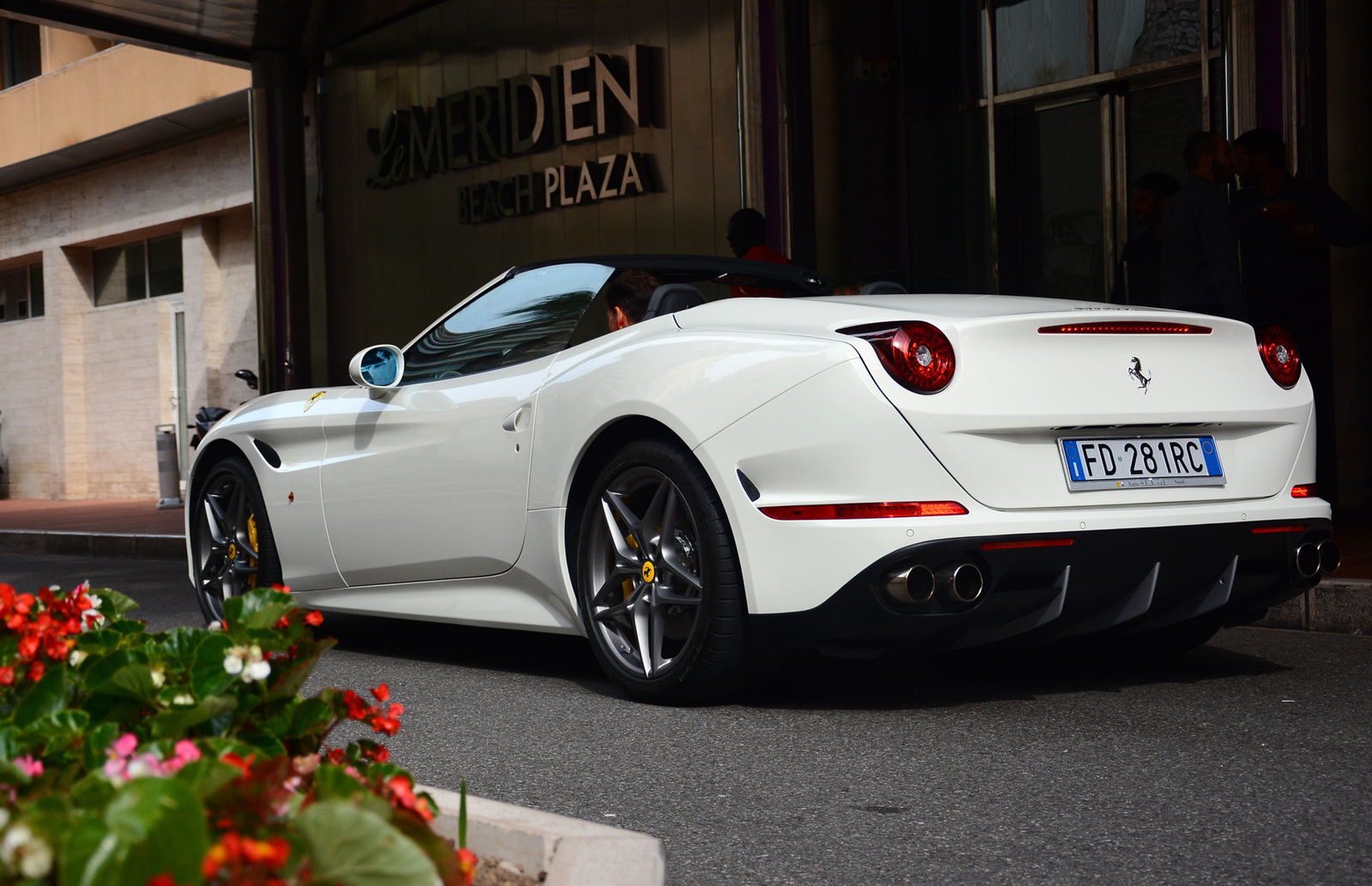 Ferrari California T