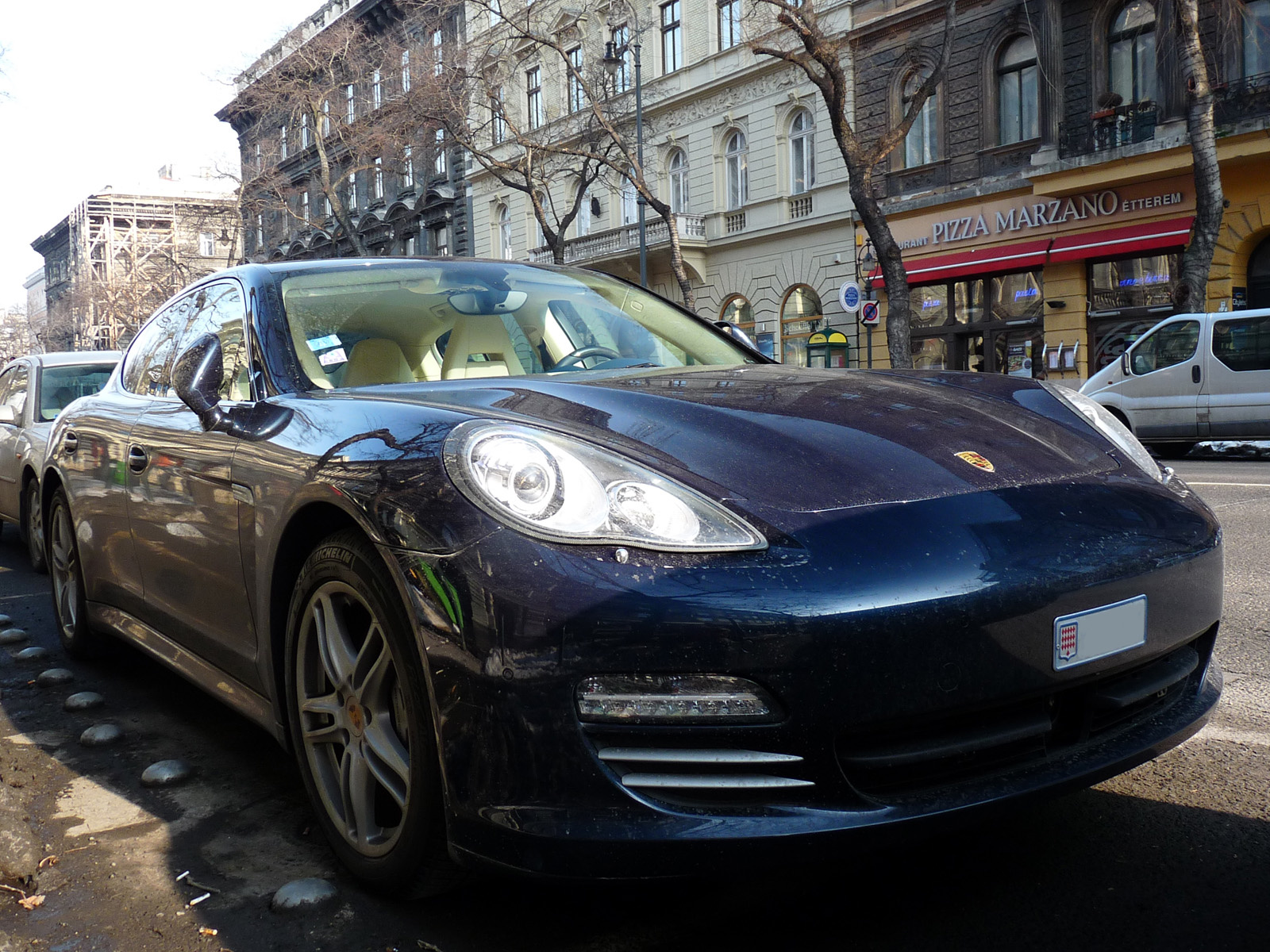 Porsche Panamera 4S