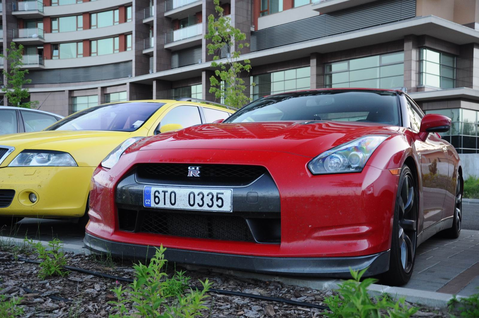 Nissan GT-R