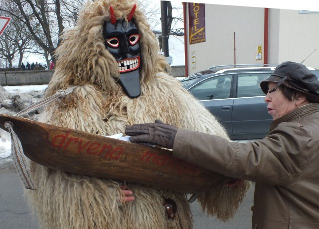 mohács busó-bölcső