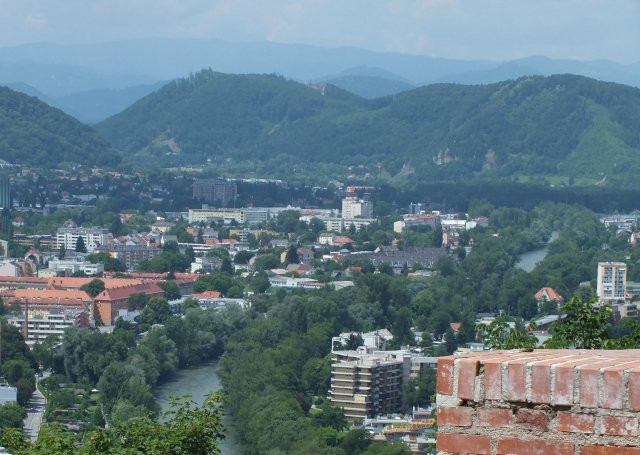 Graz-óváros - kilátás Hackher-bástyáról