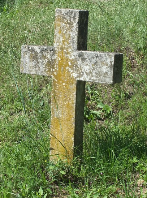 Salföld - temető - öreg sírkereszt1