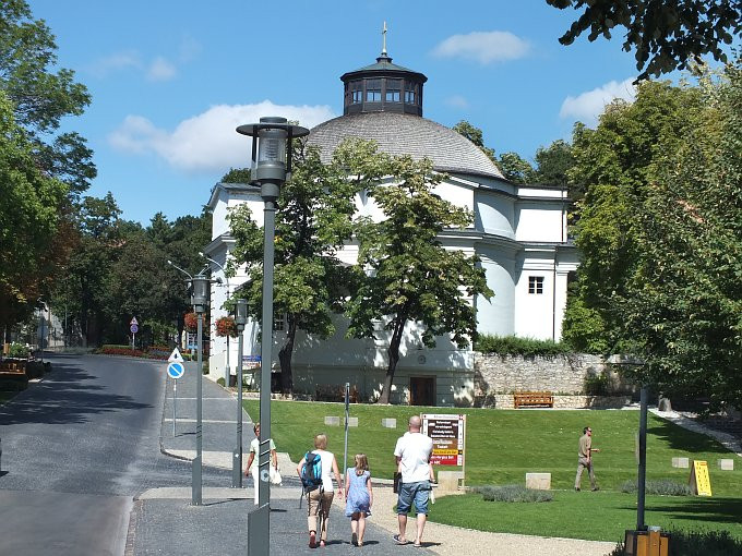 Balatonfüred - kerektemplom partfelől